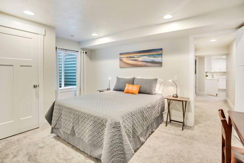 New Furnished 2Bd Apt! Great For Long Stays Vineyard エクステリア 写真